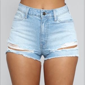 Fashion Nova Denim Shorts Small